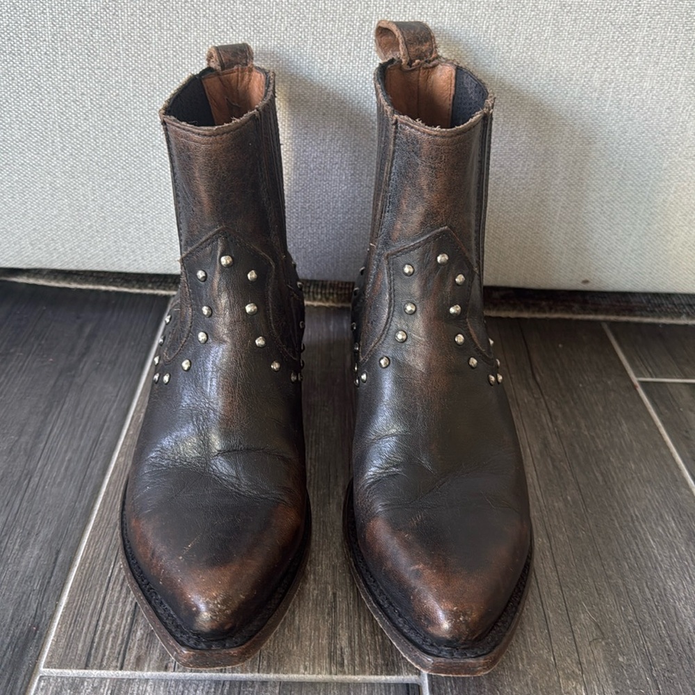 Frye Studded Leather Western Boots | Size 6.5 | Vintage Distressed - Picture 2 of 11